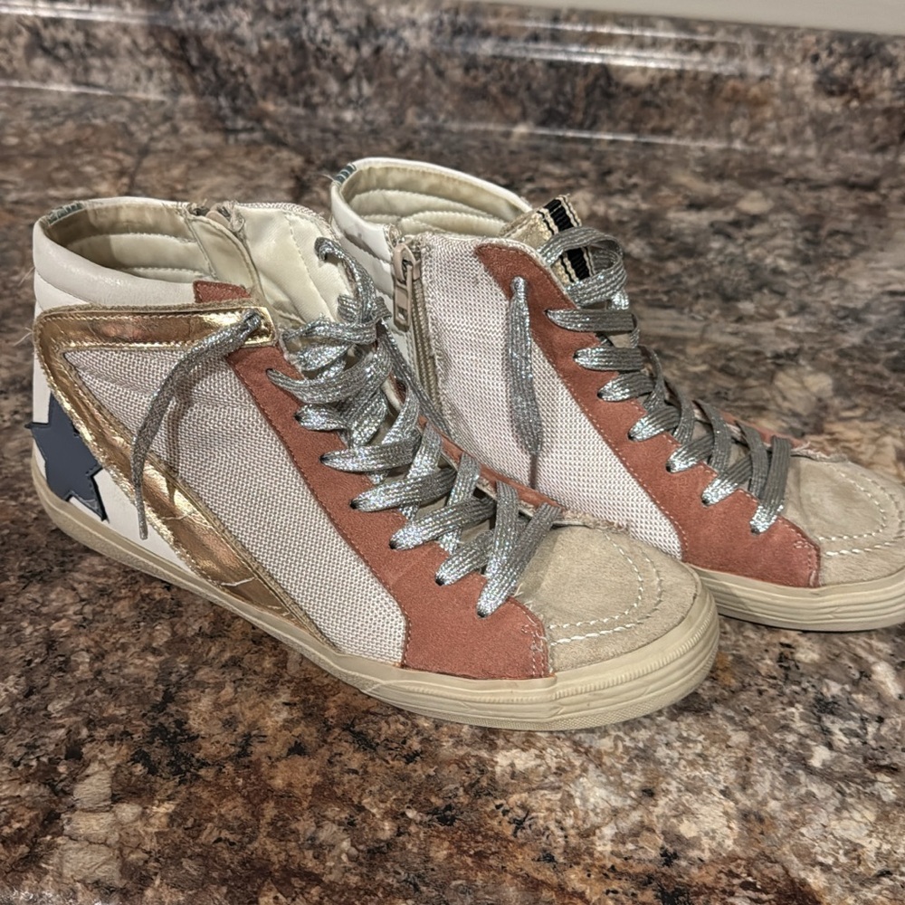 ShuShop Women's High-Top Sneakers